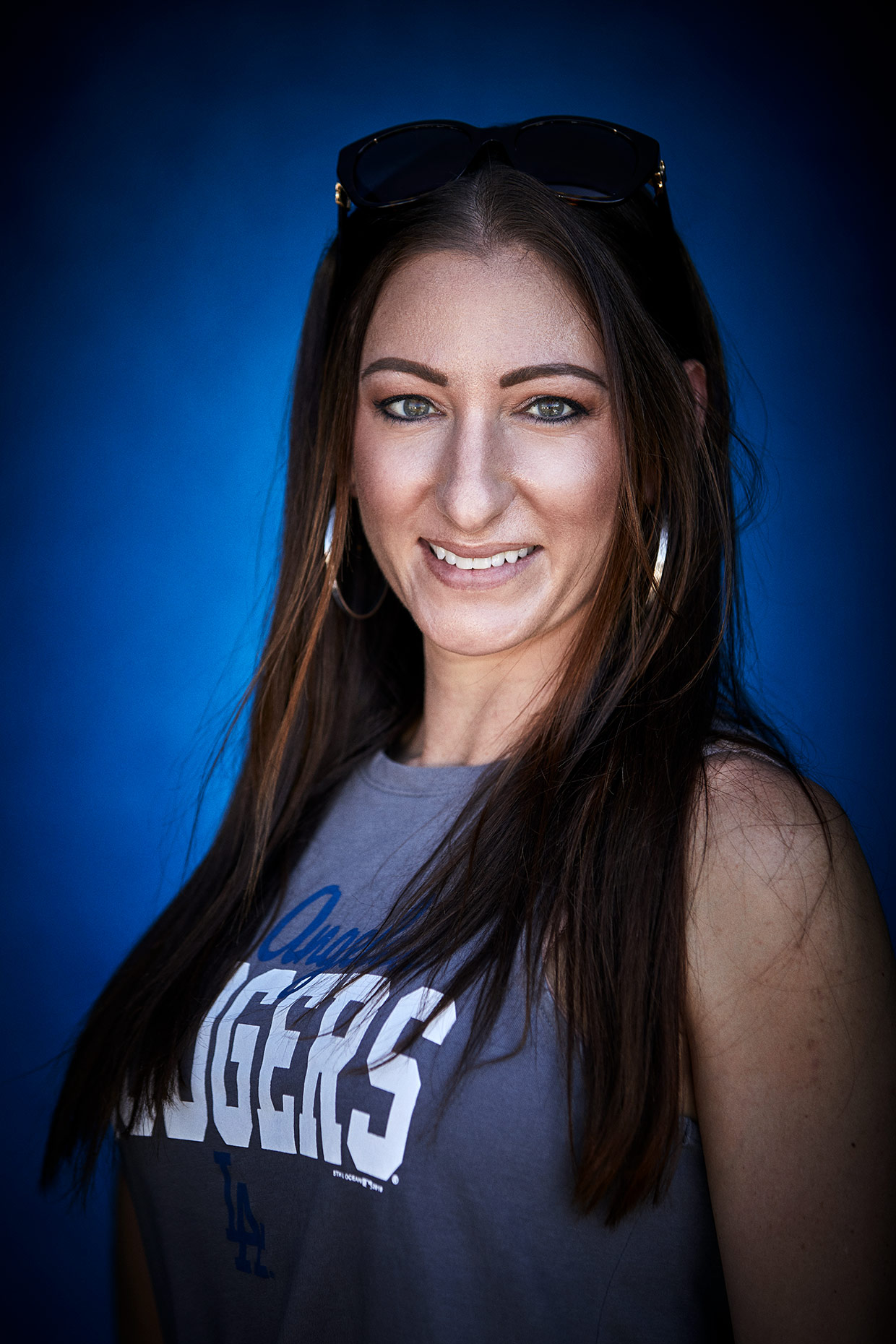 04_0727-DodgerFans_3144-Tami