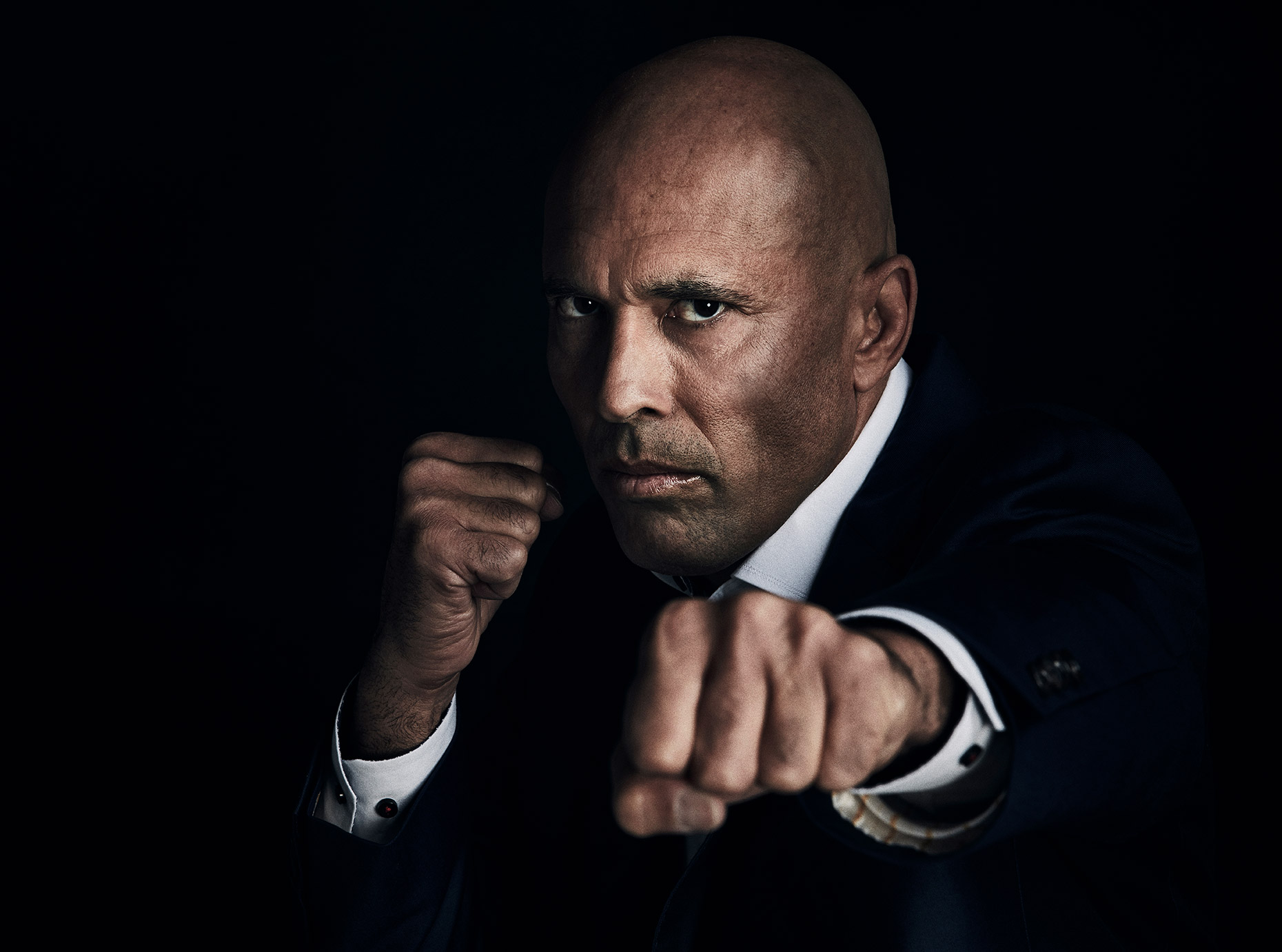 20-Royce-Gracie_Joe-Buck_4095